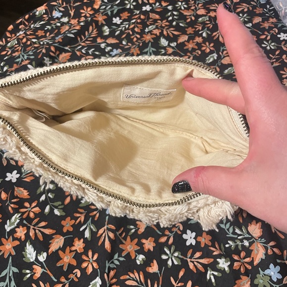 Universal thread jacquard print handloom pouch clutch - Picture 3 of 6